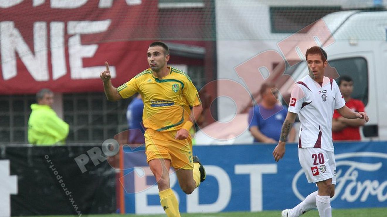 "Sunt dezamăgit, **meritam măcar un punct în Giulești!"