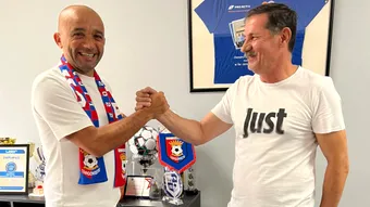 Un fost președinte al Chindiei a făcut reclamă gratis pe stadion firmei pe care o administrează! ”Primăria și Chindia au pierdut cel puțin 200.000 de euro. Cineva trebuie să răspundă”