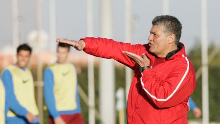 Andone a luat 20 de jucători în cantonament