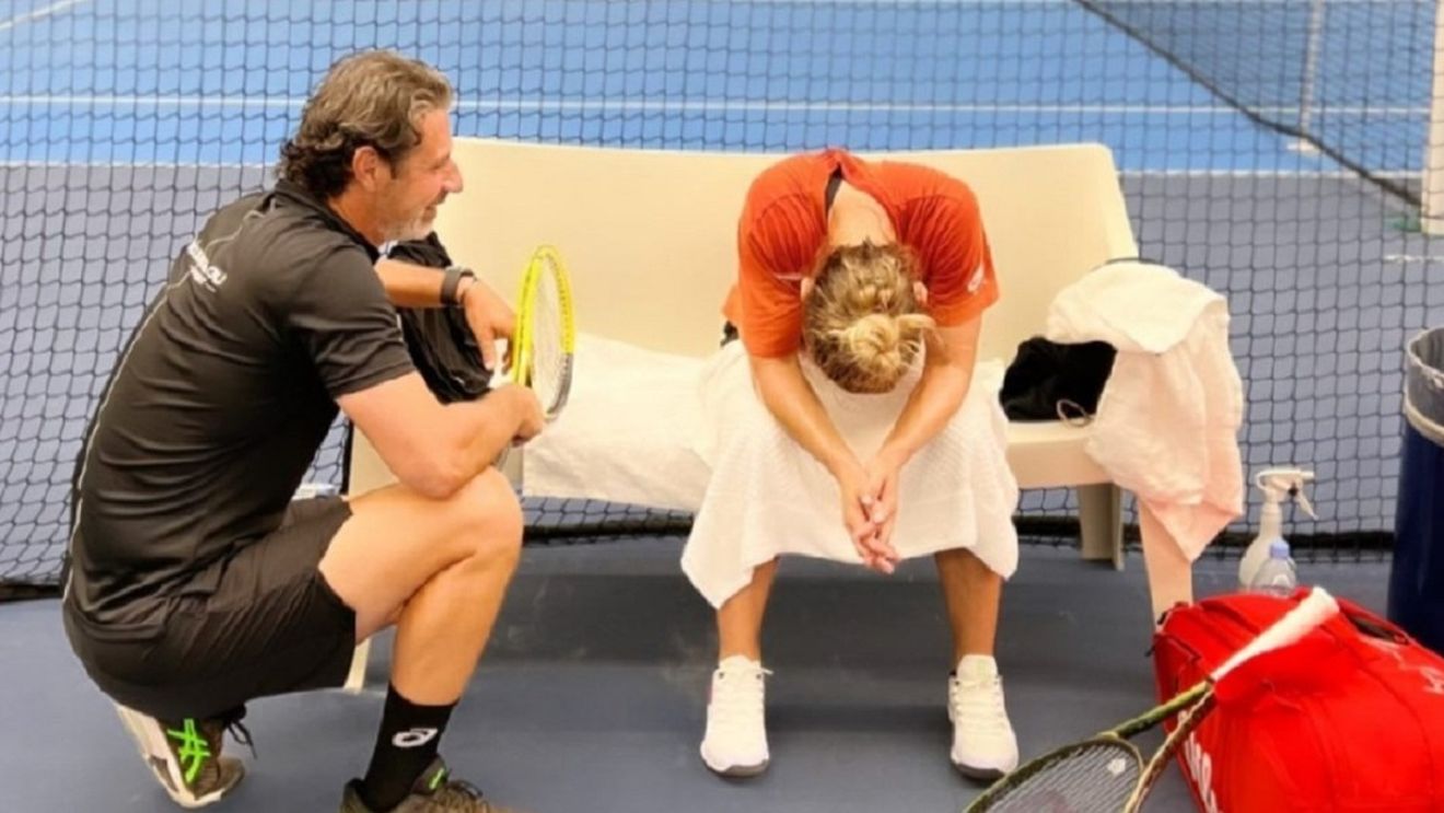 Simona Halep își pune mânile în cap! Ce a putut dezvălui o româncă din WTA care s-a antrenat la Academia Mouratoglou: „Iau substanțe, dar nu sunt prinși! M-am speriat"