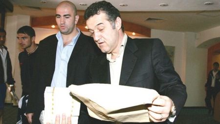 INCREDIBIL** Doar în ultimii 4 ani, Steaua a luat "țeapă" de peste 10 milioane â‚¬ din transferuri! Vezi cele mai proaste afaceri!