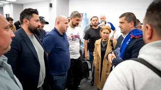 Ministrul apărării, întâlnire cu suporteri ai Stelei pentru a le prezenta pașii următori pentru rezolvarea problemei dreptului de promovare. Mesajele celor două părți