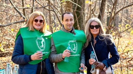 Canotorii din lotul național au plantat 1.500 de stejari la Snagov! Elisabeta Lipă: „Vom avea Pădurea Campionilor”