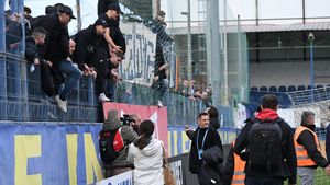 Galeria Universităţii Craiova, sprijin total pentru Mirel Rădoi: „El e declicul de care acest club are nevoie pentru a ieși din zodia semi-perfomanței"