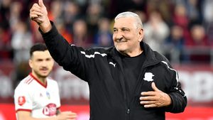 Rică Răducanu, supărat pe Gică Hagi pentru că nu l-a chemat la nunțile lui Ianis Hagi și a Kirei Hagi: „M-au uitat alții cu care am fost mai prieten”