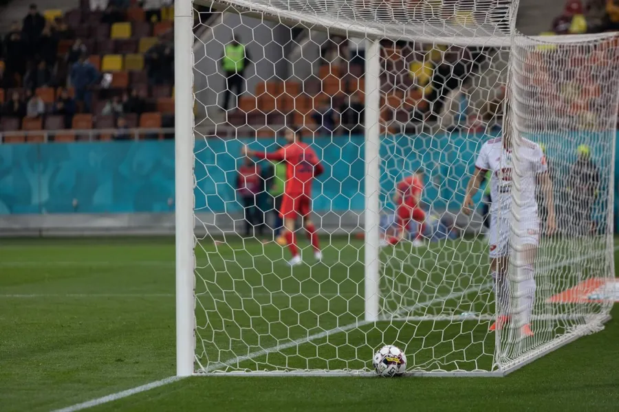 Octavian Popescu a deschis scorul în partida FCSB - Sepsi