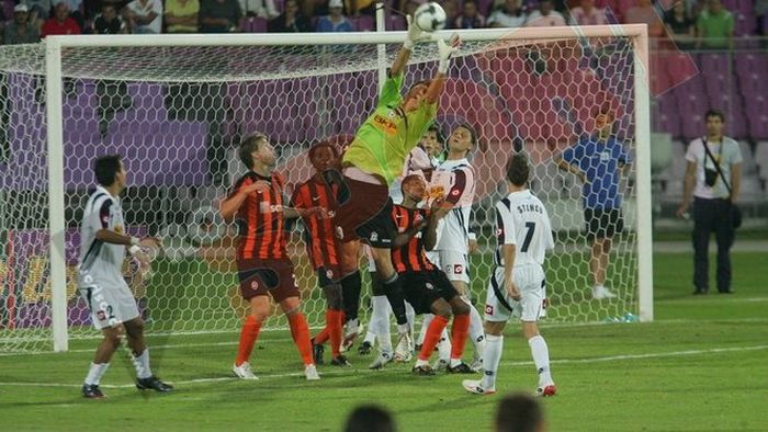 "N-am mai întâlnit așa un fotbal!** Mai mult s-a jucat handbal!"