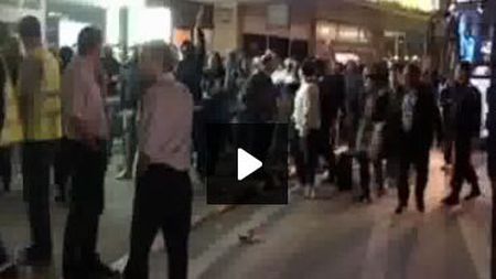 Fanii steliști au TURBAT!** Ultrașii au aruncat cu crenvurști în ambasada Poloniei și au trecut la "vânătoare de italieni"