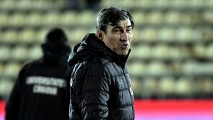 Victor Pițurcă a împlinit 65 de ani! De ce nu a încărunțit și care e secretul formei fizice de invidiat