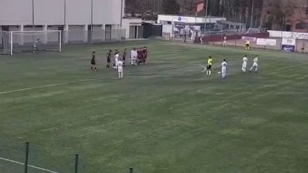 VIDEO | Un român este pe urmele lui Mutu, la Fiorentina. Marchează ca "Briliantul" din lovitură liberă