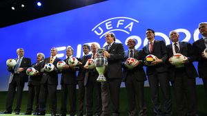 EXCLUSIV | Incredibil! UEFA a închiriat alte stadioane pentru Euro 2020, după ce statul român și-a încălcat sistematic propriile promisiuni. Ce se întâmplă cu Steaua, Dinamo și Giulești? Becali: "Ne-au făcut o ofertă. Am acceptat-o" | Primele reacții