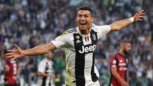 În ziua în care Messi a fost inexistent în El Clasico, Cristiano Ronaldo a dat un gol "extraterestru" pentru Juventus! De ce a fost poreclit imediat "Cristiano Airways"
