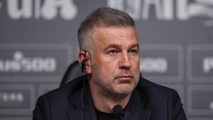 Ce a pățit Edi Iordănescu în biroul antrenorului din Premier League: „A aruncat totul în toate direcțiile, înjura, țipa”