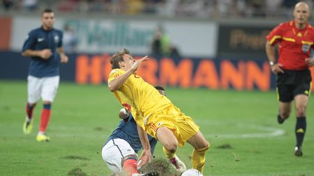 Gigi Becali îi liniștește pe steliști:** "Cu Schalke 04 vom juca pe un gazon impecabil! Au plecat tirurile din Olanda și ajung în două zile"