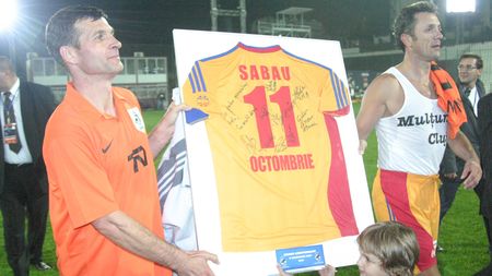 Bilete disponibile la „Seara Campionilor"