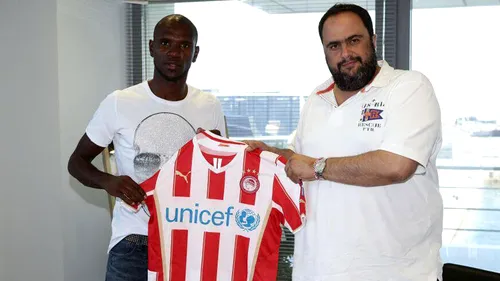 Abidal a semnat cu Olympiakos Pireu