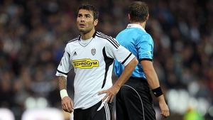 "Cocaina" revine! Yahoo face mișto de Mutu:** ce imagine cred englezii că l-ar face gelos pe atacantul român VIDEO