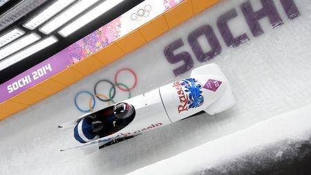 Miercuri au loc sferturile de finală la hochei pe gheață masculin. Programul zilei de la JO Soci