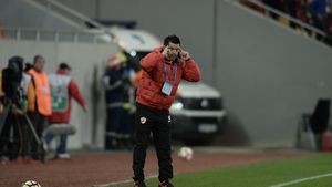 Contra, înaintea meciului cu CS U Craiova: "Cred că ar trebui să ne gândim mai bine când pregătim calendarul competițional!"