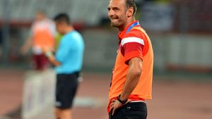 Vești excelente pentru Gigi Becali! Cum e caracterizat noul antrenor de la FCSB: „E ca Miță Iosif! Jucători ca Octavian Popescu îl vor iubi!” Ce sistem de joc preferă | EXCLUSIV