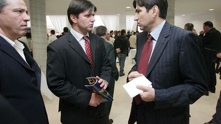 Lăcătuș si Pițurcă sunt certați