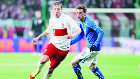 Revoltă înainte de Euro!** Polonezii au intrat în conflict cu propriii fani din cauza schimbării emblemei de pe tricou