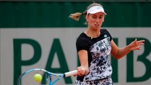 Mertens i-a promis Simonei că-i va face viața un chin pe teren! Declarația adversarei lui Halep înainte de partida de la Roland Garros