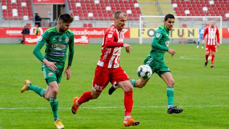 Utistul Evgeniy Shlyakov, singurul fotbalist rus din Liga 1, s-a deblocat sub ochii soției sale: „Sper să nu fie ultimul meu gol”