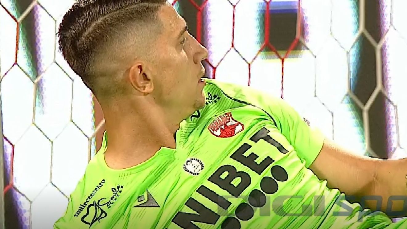 Catastrofă pentru Dinamo! Mihai Eșanu, o nouă gafă impardonabilă. Cum i-a „îngropat” pe „câini” cu Universitatea Cluj | VIDEO