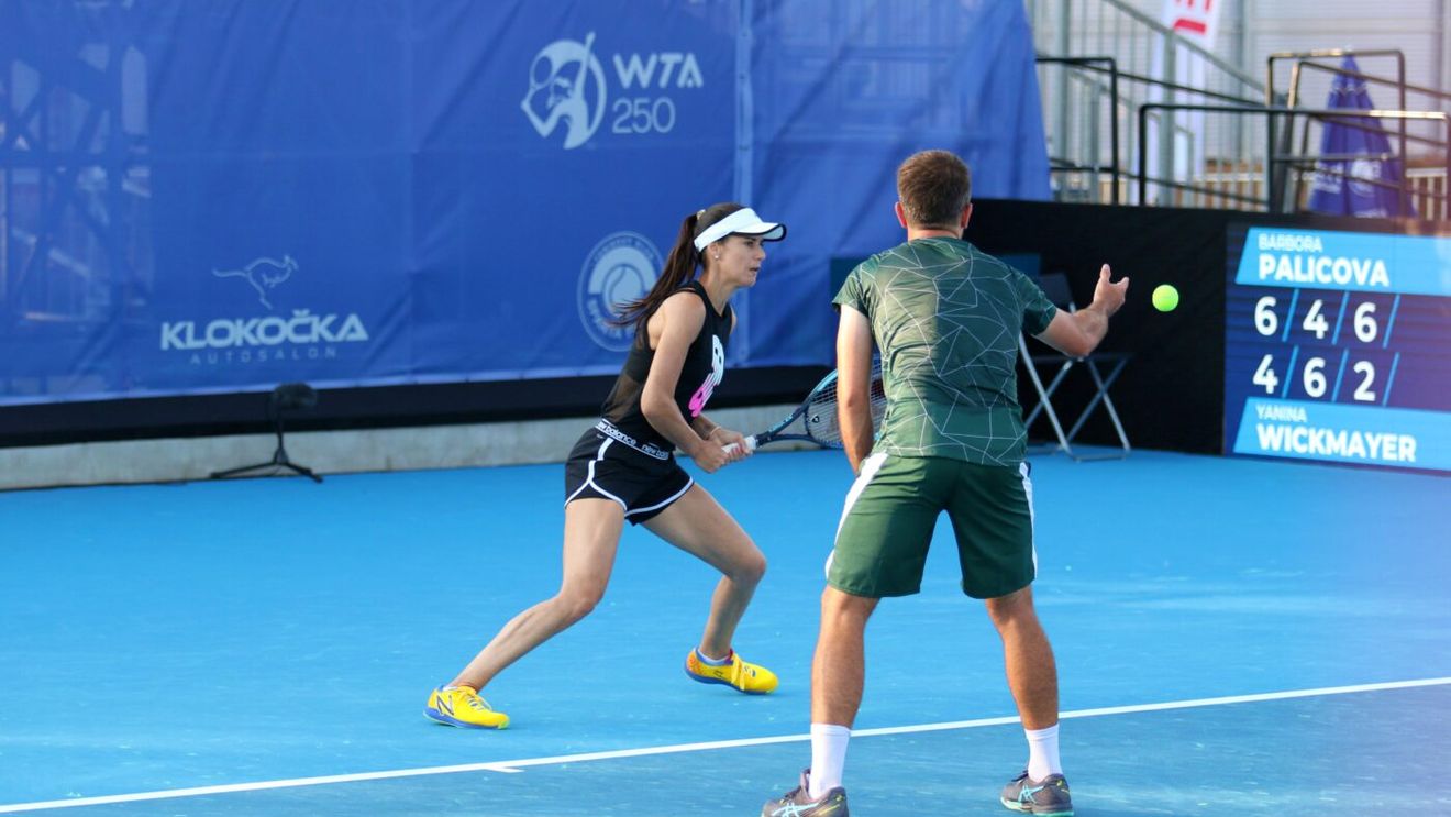 Sorana Cîrstea, antrenament în condiții vitrege la Praga! Căldura a pus stăpânire și peste capitala Cehiei | FOTO