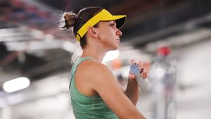 Cine transmite la TV meciul Simona Halep - Lizette Cabrera, din turul I la Australian Open