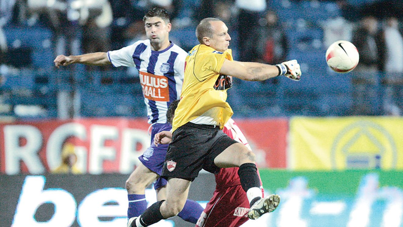 Romanovs: „Poate pleacă Lobonț"