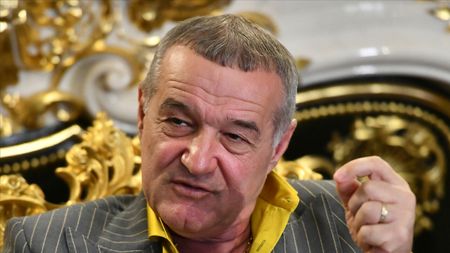 "E clar că se pregăteşte ceva". Transferul cu care Gigi Becali dă lovitura iernii
