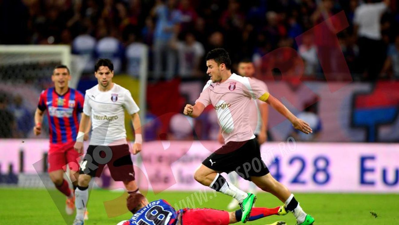 Stelistul Sânmărtean, eliminat pentru o intrare criminală la Budescu. Este a doua eliminare din cariera mijlocașului