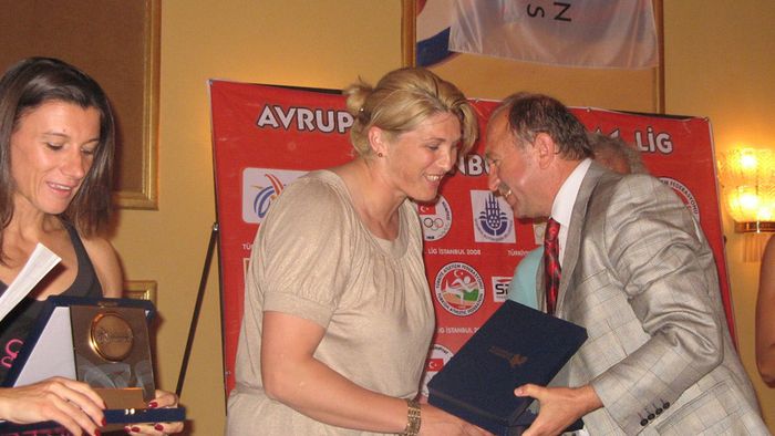 „Încheiere" cu dans din buric