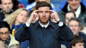 Chelsea l-a transformat din "noul Mourinho" într-un LOSER!** Răzbunarea lui Villas Boas: ce telefon a primit în miez de noapte