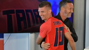 Mihai Stoica, manager „de formă” la FCSB?! Analiză dură a clubului roș-albastru, după ce Gigi Becali a dezvăluit că a aplicat sfaturile lui Florin Tănase: „Păi spune el ce să facă la echipă și nu spune MM?! Înseamnă că nu mai are niciun atribut” | VIDEO EXCLUSIV ProSport Live