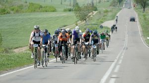 350 de participanți și tot atâtea motive!** Ediția a șasea a ediției "Cu bicicleta la mare" a strâns un număr impresionant de oameni