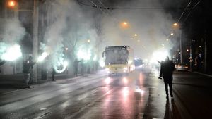 Viitor nesigur pentru Petrolul! ”Continuitatea proiectului fotbalistic actual” este pusă sub semnul întrebării. Demersul Uniunii Suporterilor Petroliști pentru unitate