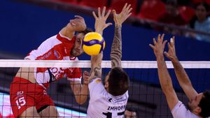 Antrenor român de top a preluat naționala Serbiei! Nu a renunțat să conducă în paralel echipa de club