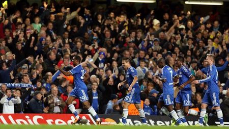 VIDEO Cea mai mare gafă a unui portar în acest sezon de Champions League: Eto'o a primit cadou un gol