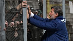 Dumitru Dragomir, laude pentru Nicolo Napoli după victoria oltenilor în Giulești. „E un vulpoi bătrân. L-a surclasat tactic pe Adrian Mutu. Mititelu nu trebuie să îl scape din curtea lui!” | EXCLUSIV