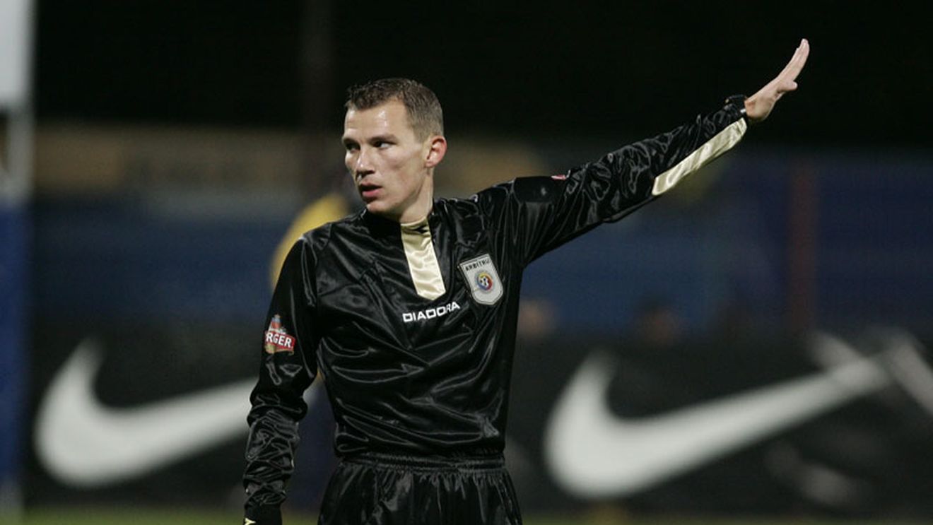 Tunurile pe Aurelian Bogaciu!