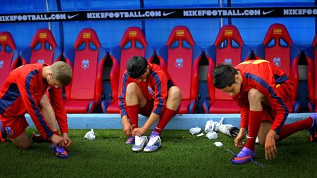 Juniorii Stelei negociază cu Dinamo