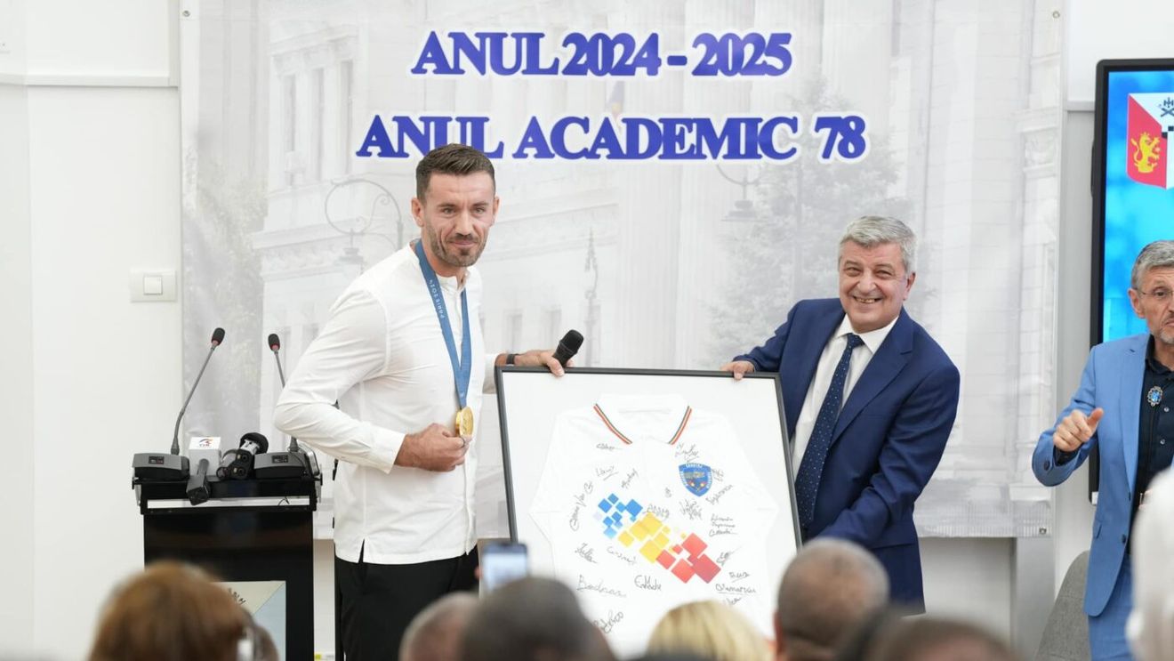 Campionul olimpic la canotaj, Florin Enache, la deschiderea anului academic la Universitatea din Craiova. Cinci medaliaţi la Paris vor deveni cetăţeni de onoare ai Craiovei