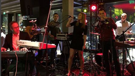 Simona Halep i-a făcut seara magică lui Darren Cahill, la o petrecere nebună, duminică seara | VIDEO