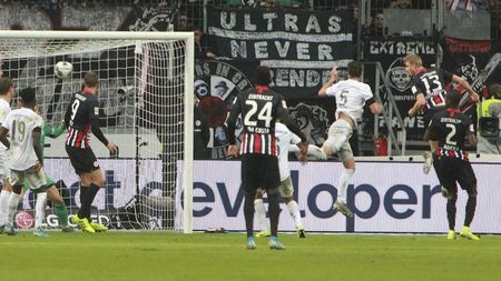 S-a stricat "mașinăria" Bayern! VIDEO | Bavarezii, călcați în picioare de Eintracht Frankfurt. Incredibil: scor umilitor!