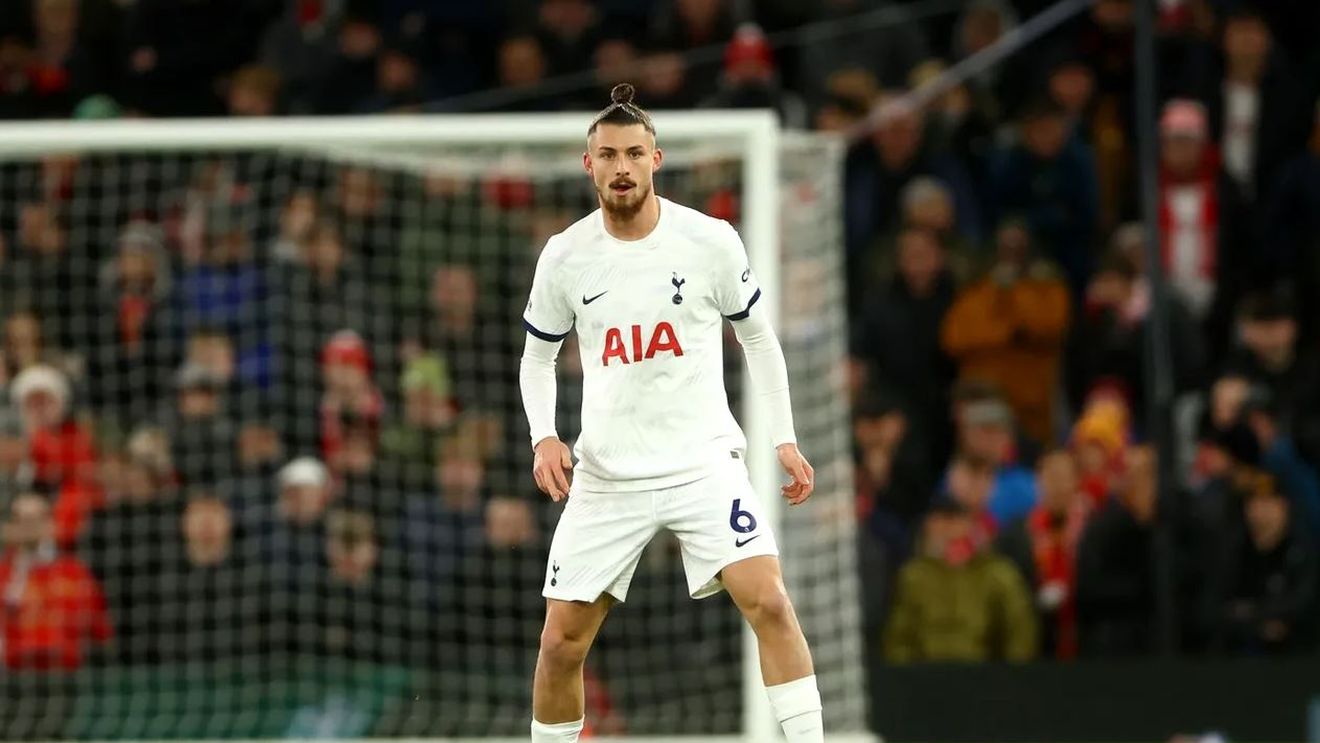 Ce au simțit colegii lui Radu Drăguşin de la Tottenham, când românul a intrat în meciul cu Aston Villa! Dezvăluirile reputatului jurnalist englez: "Au văzut asta"