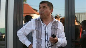 "Dacă plec la Pitești** îmi las fiul cel mare acționar la Dinamo!