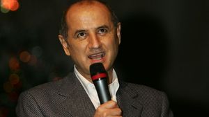 "Copos nu s-a gândit niciodată să plece! Va rămâne la Rapid!"